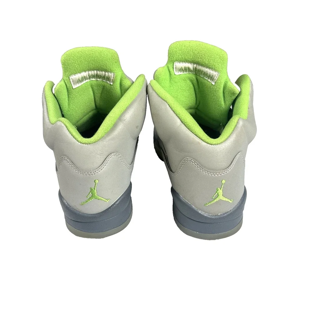 Jordan no box